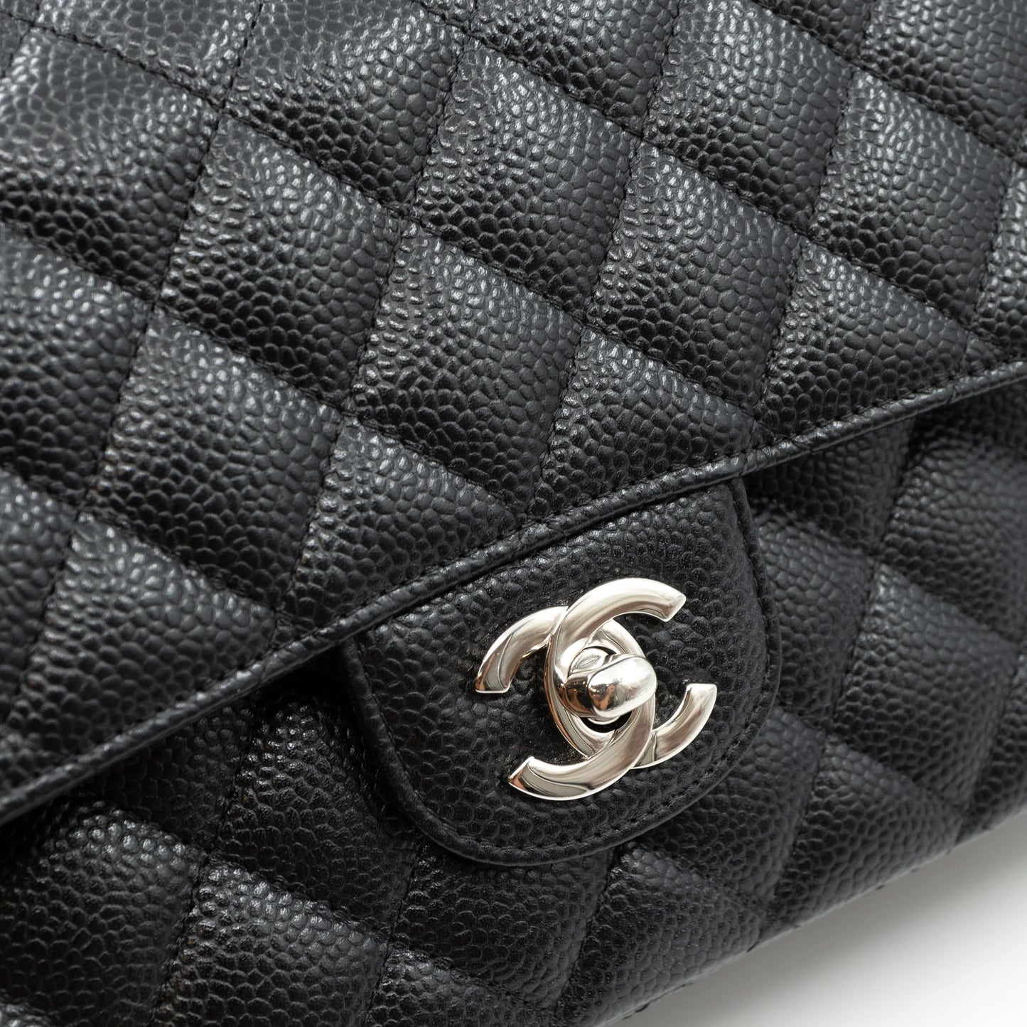 Chanel Classic Double Flap Quilted Caviar Silver-tone Medium Black Chanel