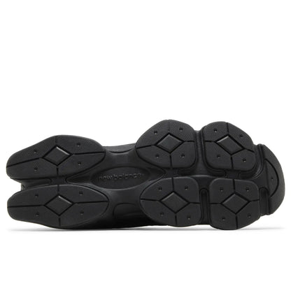 New Balance 9060 Triple Black